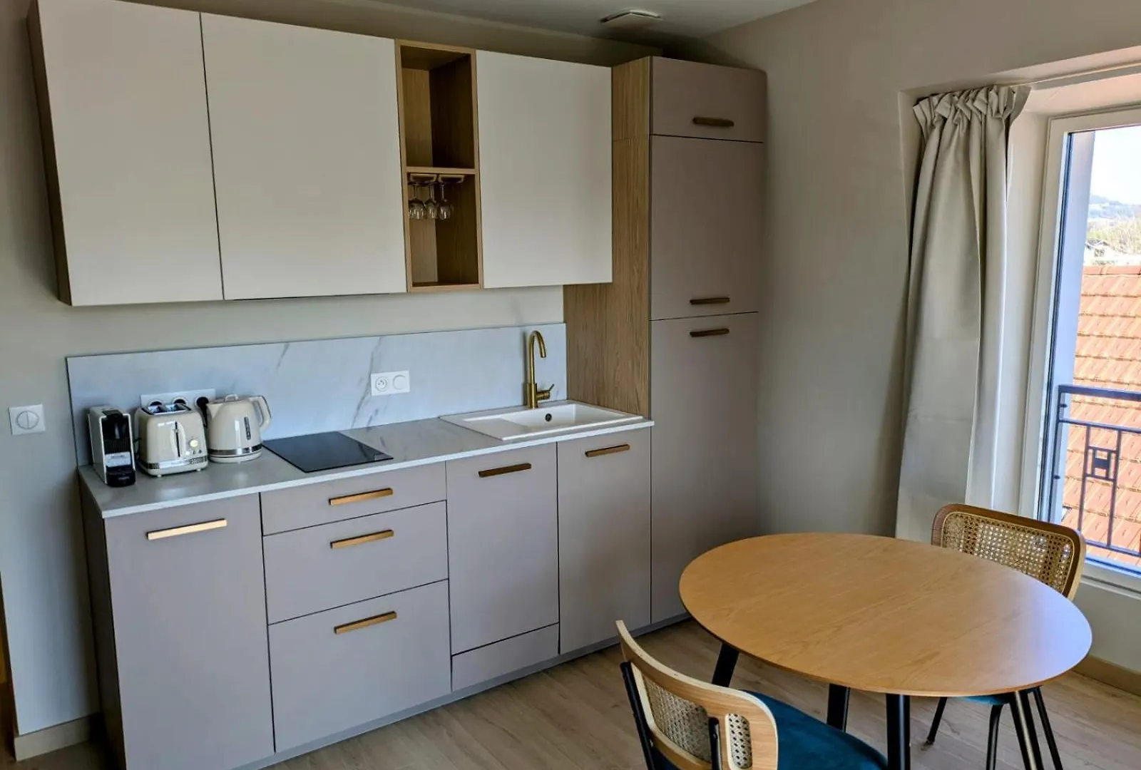La Villa Du Petit Port - Appartements & Chambres Aix-les-Bains 0*,  France