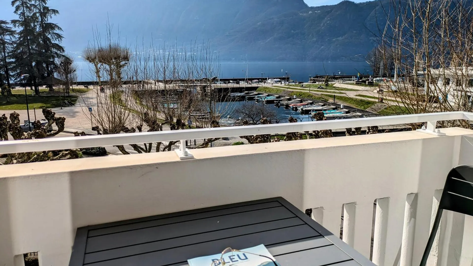 Apartment La Villa Du Petit Port - Appartements & Chambres Aix-les-Bains