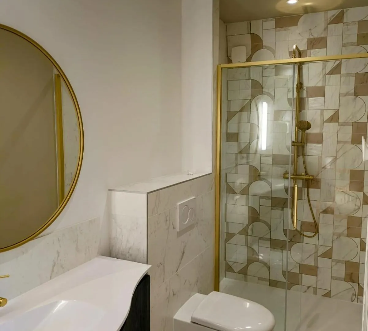 La Villa Du Petit Port - Appartements & Chambres Aix-les-Bains France