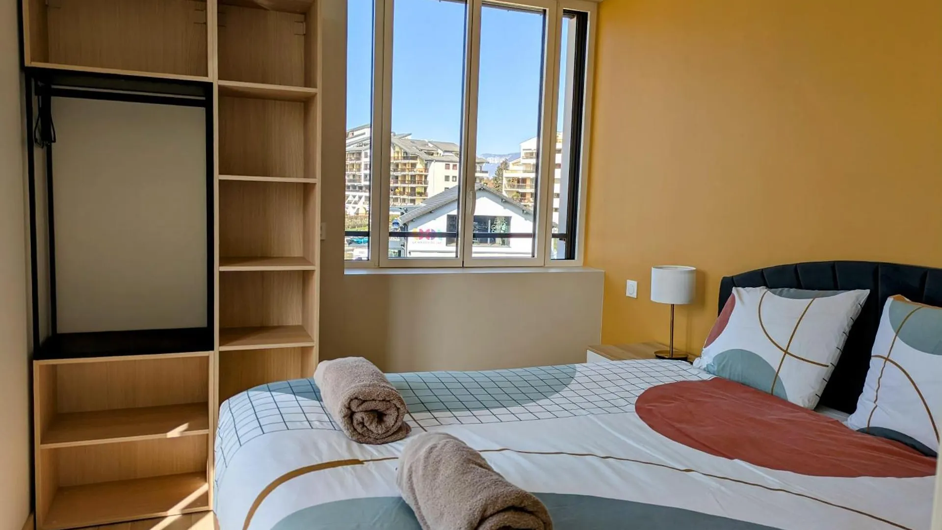 La Villa Du Petit Port - Appartements & Chambres Aix-les-Bains 0*,  France